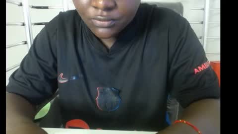 Snapshot of lick_pussyjuice chatting on 01.10.25 kimani online show from 01.10.25