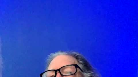 Snapshot of lickyouryoni chatting on 02.05.25 LickYourYoni online show from 02.05.25