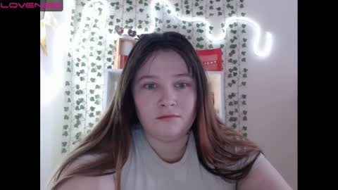 Snapshot of light_lunaa chatting on 01.12.25 light_lunaa online show from 01.12.25