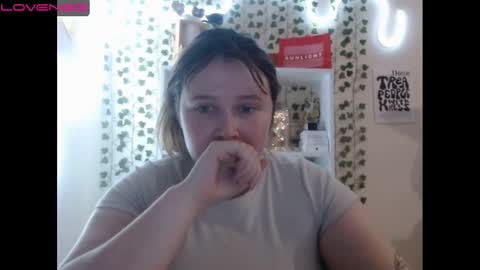 Snapshot of light_lunaa chatting on 01.14.25 light_lunaa online show from 01.14.25