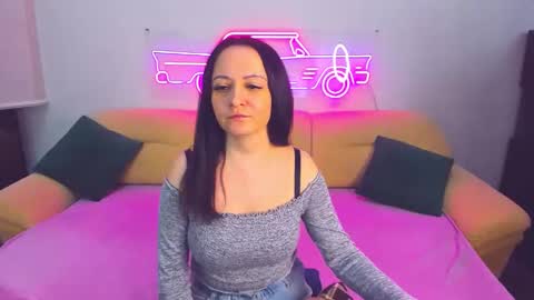 Snapshot of likaa_likaa chatting on 12.18.24 Lika online show from 12.18.24