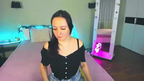 Snapshot of likaa_likaa chatting on 12.22.24 Lika online show from 12.22.24