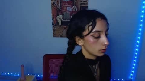 Snapshot of lil_lisaa chatting on 12.15.24 Lisaa online show from 12.15.24