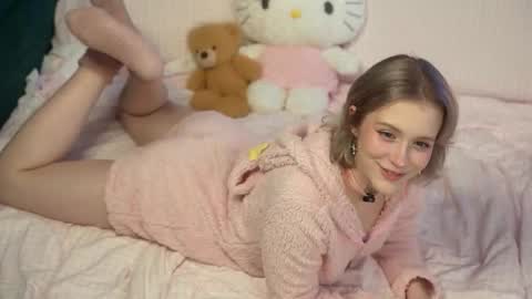 Snapshot of lil_tweety chatting on 10.15.25 Rina online show from 10.15.25