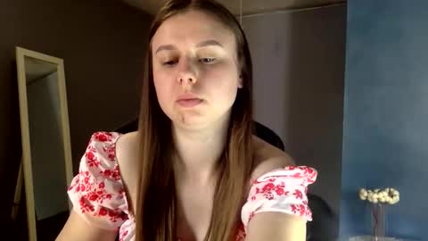 Lily online show from 09.22.25