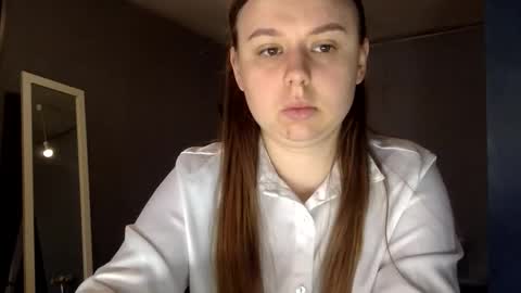 Lily online show from 09.26.25