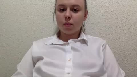 Lily online show from 10.18.25