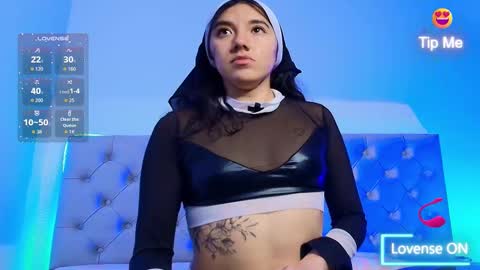 Snapshot of lili_candysex chatting on 10.19.25 Lili online show from 10.19.25
