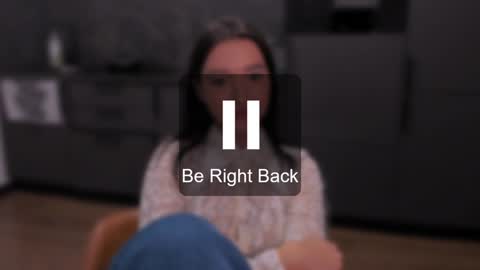 Snapshot of lililaluna chatting on 12.06.24             ...  online show from 12.06.24