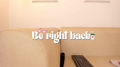 Snapshot of lilily_lv chatting on 09.25.25 Lilly online show from 09.25.25