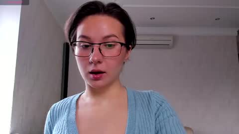 Snapshot of lilith_lutherlow chatting on 02.10.25 lilith online show from 02.10.25