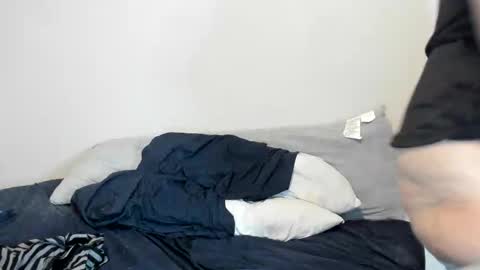 Snapshot of lilithebrat chatting on 10.21.25 lilithebrat online show from 10.21.25