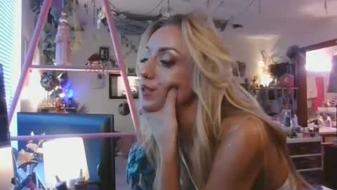 Lilithohfish online show from 09.26.25