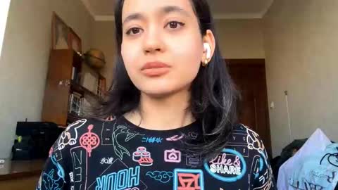 Snapshot of lillieborbon chatting on 11.17.25 lillieborbon online show from 11.17.25