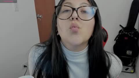 Snapshot of lillith_777 chatting on 10.02.25 lillith_777 online show from 10.02.25