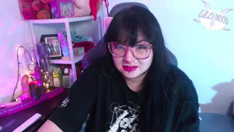 Snapshot of lilomoon69 chatting on 12.16.24 Lilo online show from 12.16.24