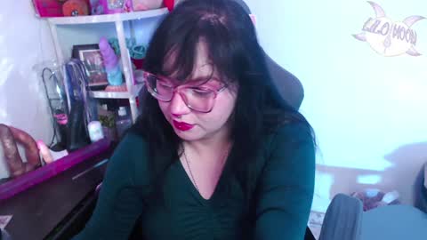 Snapshot of lilomoon69 chatting on 12.17.24 Lilo online show from 12.17.24