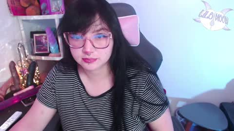 Snapshot of lilomoon69 chatting on 12.24.24 Lilo online show from 12.24.24