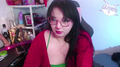 Snapshot of lilomoon69 chatting on 12.28.24 Lilo online show from 12.28.24