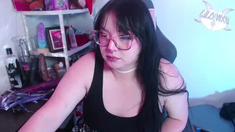 Snapshot of lilomoon69 chatting on 12.29.24 Lilo online show from 12.29.24