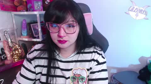 Snapshot of lilomoon69 chatting on 12.30.24 Lilo online show from 12.30.24