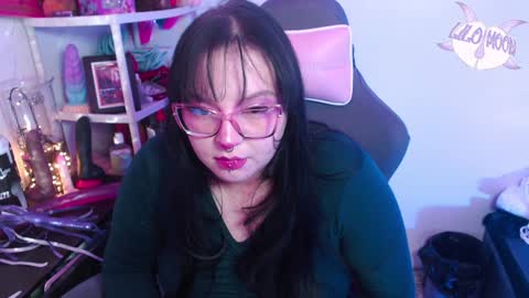 Snapshot of lilomoon69 chatting on 01.07.25 Lilo online show from 01.07.25