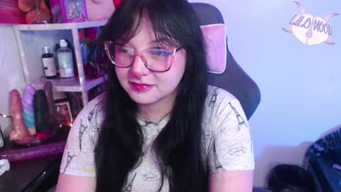 Snapshot of lilomoon69 chatting on 01.14.25 Lilo online show from 01.14.25
