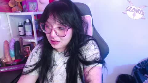 Snapshot of lilomoon69 chatting on 01.14.25 Lilo online show from 01.14.25