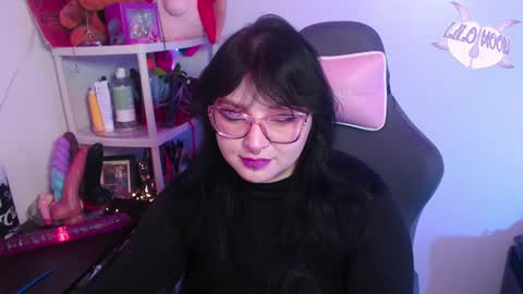 Snapshot of lilomoon69 chatting on 01.18.25 Lilo online show from 01.18.25