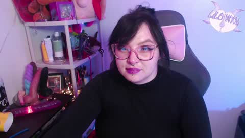 Snapshot of lilomoon69 chatting on 01.18.25 Lilo online show from 01.18.25