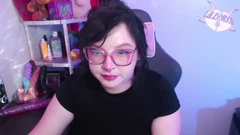 Snapshot of lilomoon69 chatting on 01.19.25 Lilo online show from 01.19.25