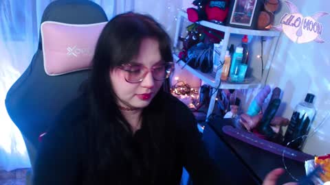 Snapshot of lilomoon69 chatting on 01.31.25 Lilo online show from 01.31.25