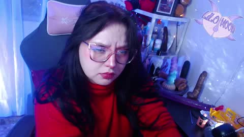 Snapshot of lilomoon69 chatting on 02.05.25 Lilo online show from 02.05.25