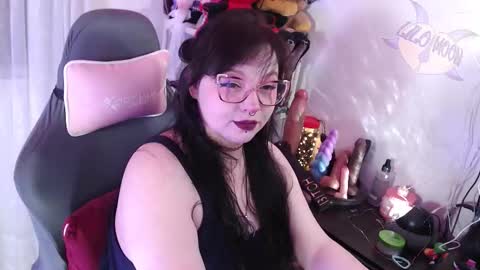 Snapshot of lilomoon69 chatting on 09.10.25 Lilo online show from 09.10.25