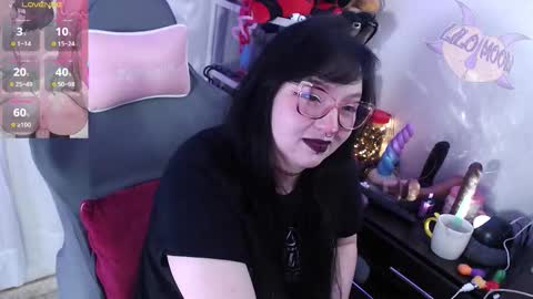 Snapshot of lilomoon69 chatting on 09.18.25 Lilo online show from 09.18.25