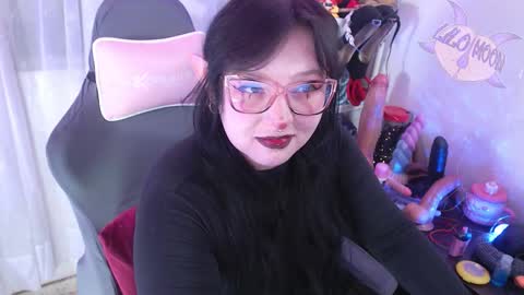 Snapshot of lilomoon69 chatting on 10.05.25 Lilo online show from 10.05.25
