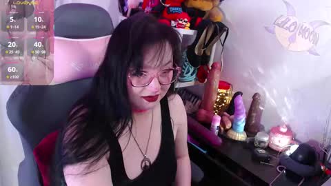 Snapshot of lilomoon69 chatting on 10.18.25 Lilo online show from 10.18.25