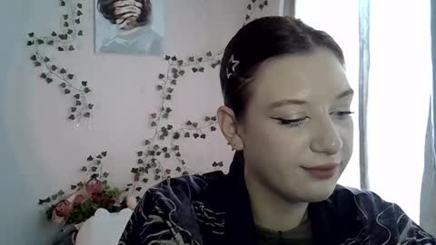 lily_ember online show from 10.16.25