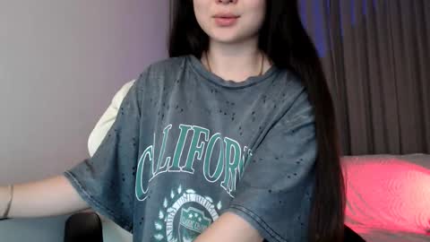 Lily Litle online show from 09.24.25