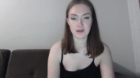 lily_love_x online show from 10.16.25