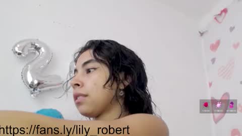 Snapshot of lily_robertss_ chatting on 09.13.25 Lily Roberts online show from 09.13.25