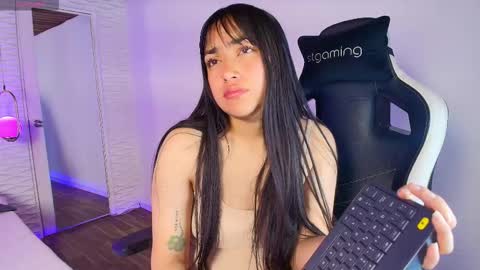 lily_waist online show from 10.06.25