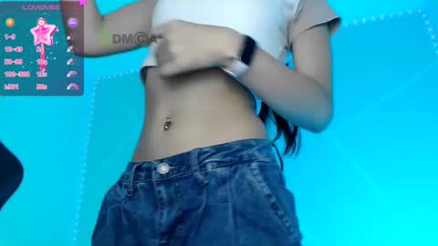 Snapshot of lilylouisee_ chatting on 03.11.25 Liliana louise online show from 03.11.25