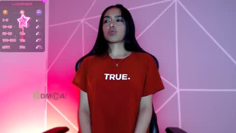 Snapshot of lilylouisee_ chatting on 09.17.25 Liliana louise online show from 09.17.25