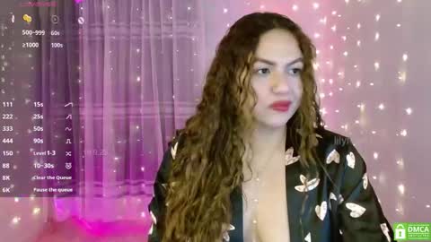 Snapshot of lilyrose1_ chatting on 09.19.25 You can call me Li ... online show from 09.19.25