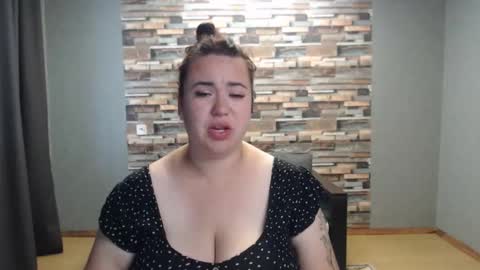 Snapshot of limalagris chatting on 10.05.25 busty princess online show from 10.05.25