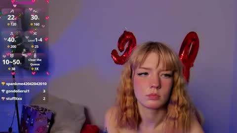 Snapshot of lina_blueeyed chatting on 02.17.25 Lina blueeyed    GMT3 1100-1700 Mon Wed Thu Sat Sun online show from 02.17.25