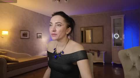 Snapshot of lina_flore chatting on 02.16.25 lina_flore online show from 02.16.25