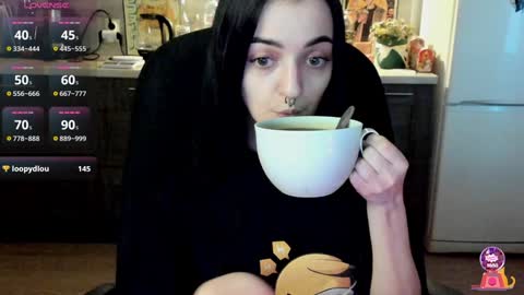 Snapshot of lina_tyaan chatting on 01.16.25 Lina 3  1715622743 online show from 01.16.25