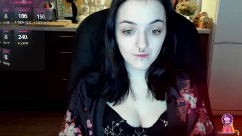 Snapshot of lina_tyaan chatting on 01.31.25 Lina 3  1715622743 online show from 01.31.25